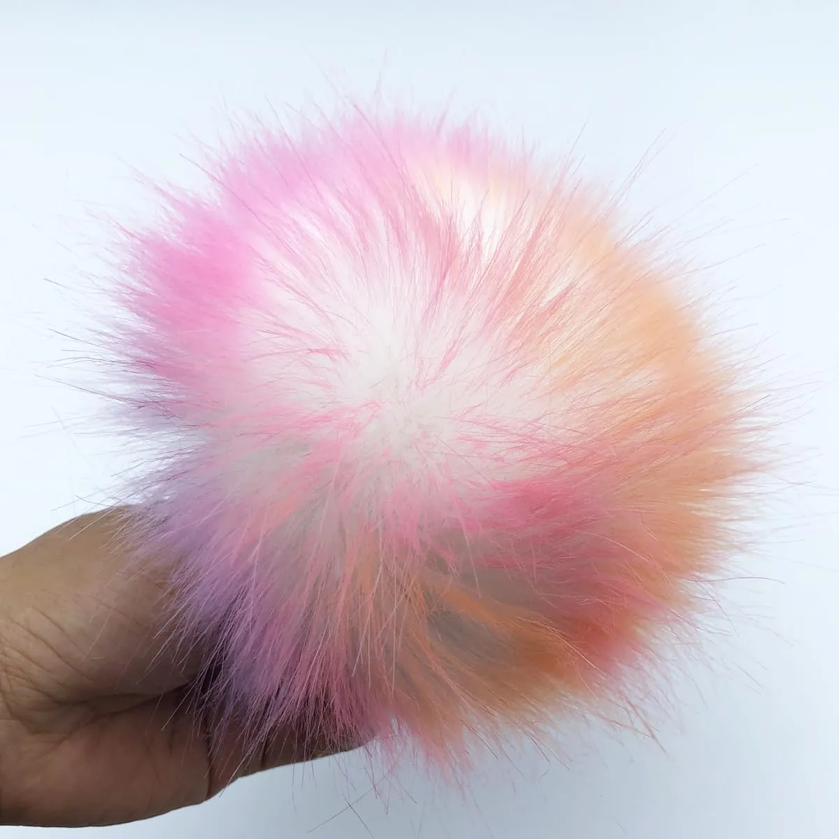 Unpafcxddyig Faux Fox Fur Ball Soft Pom Pom Keychain for Car Key Ring Phone Handbag Charm Tote Pendant